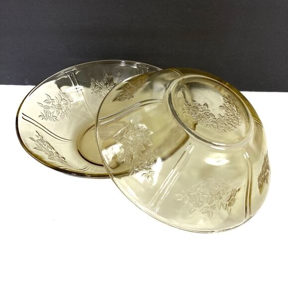 Set Of 2 VTG Anchor Hocking Amber Yellow Mayfair Cabbage Rose Serving Bowl 8.5” - Picture 2 of 6